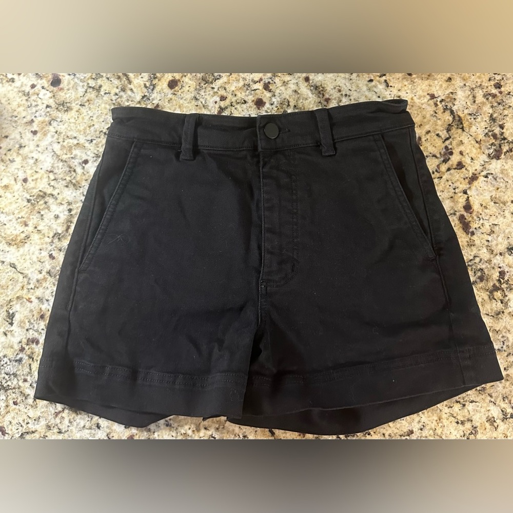 Everlane Women’s Size 2 Black Denim Shorts